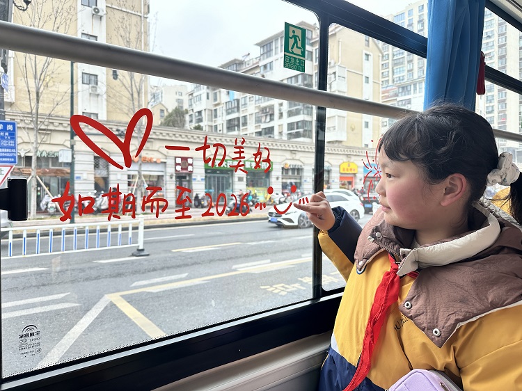 �γǹ�������־ר�С���ʽ���������ѧ�����������̣�